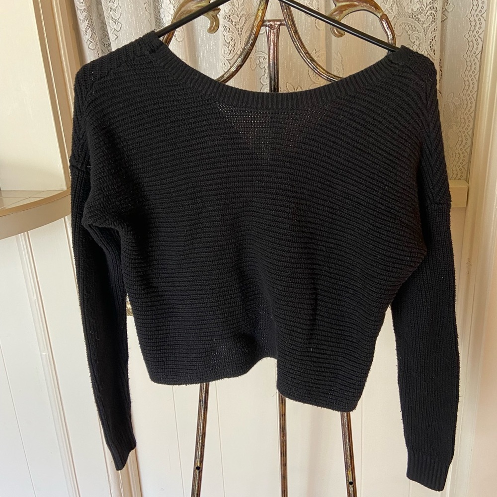 knit black sweater